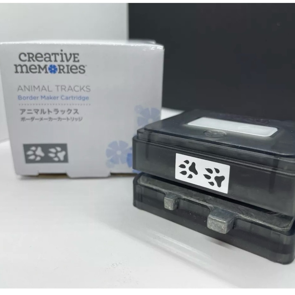 Creative Memories  Animal Tracks Border Maker Cartridge Punch Brand New